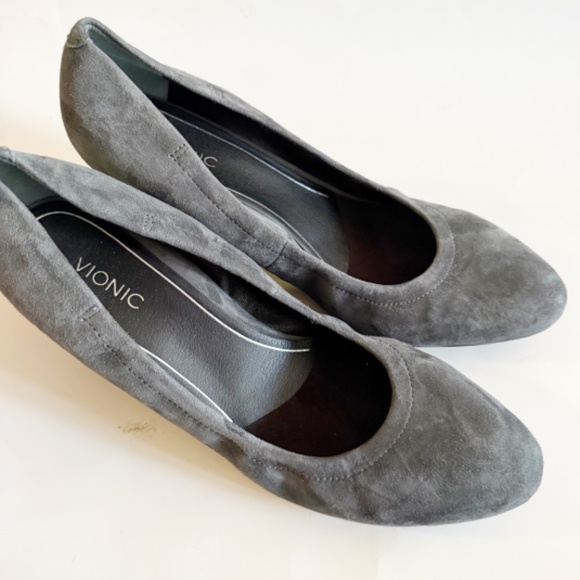 Vionic Camden Gray Suede Wedges Size 11 - Picture 2 of 7